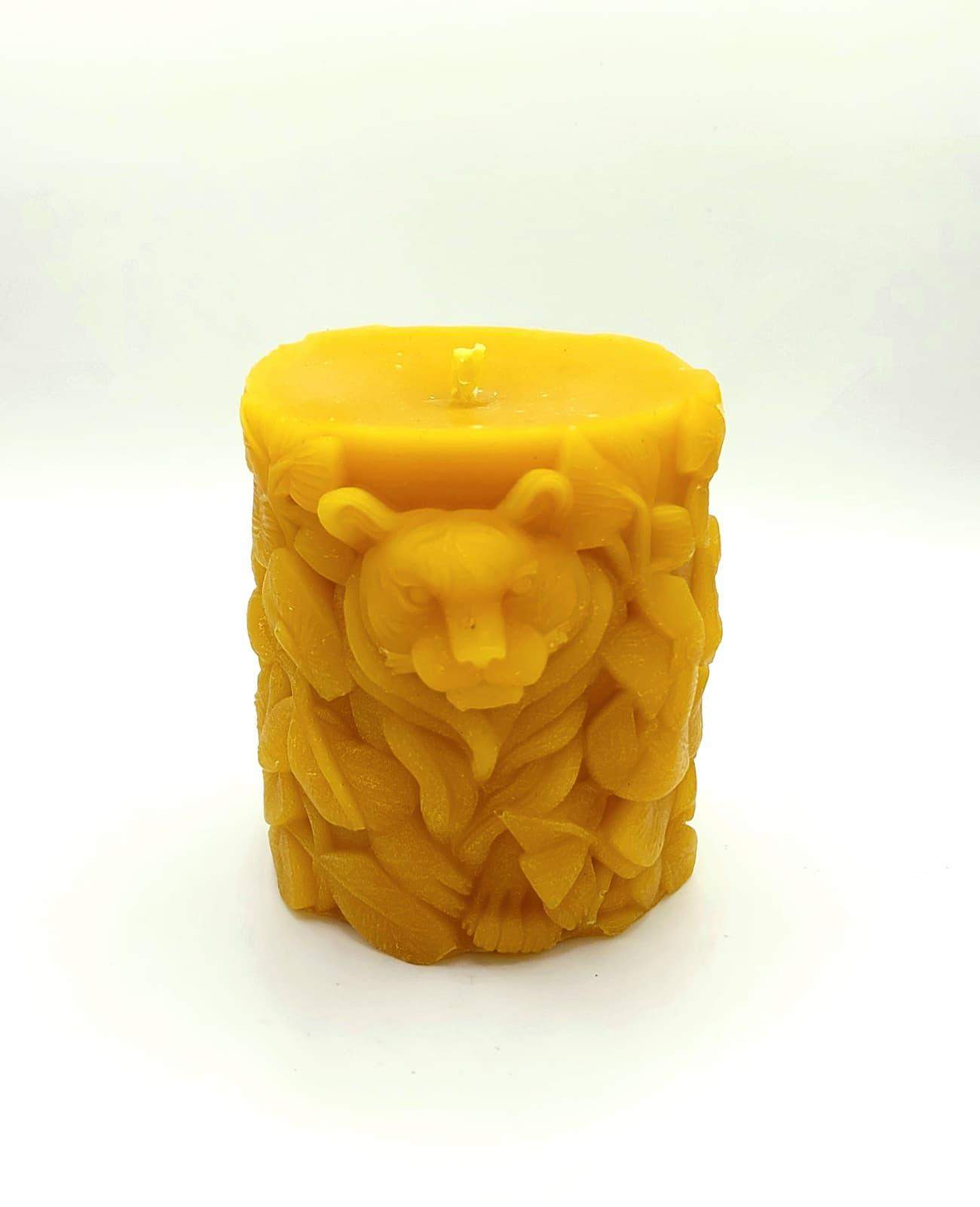 Świeca z wosku pszczelego Tygrys w dżungli 100 % naturalna 